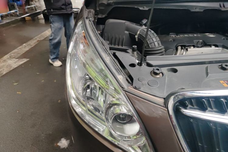 Used Buick GL8 2018 28T Luxury Model China VI Standard