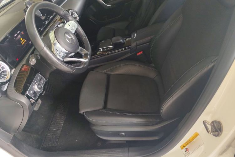 Used Mercedes-Benz A-Class 2021 A 200 L Sport Sedan Fashion Model
