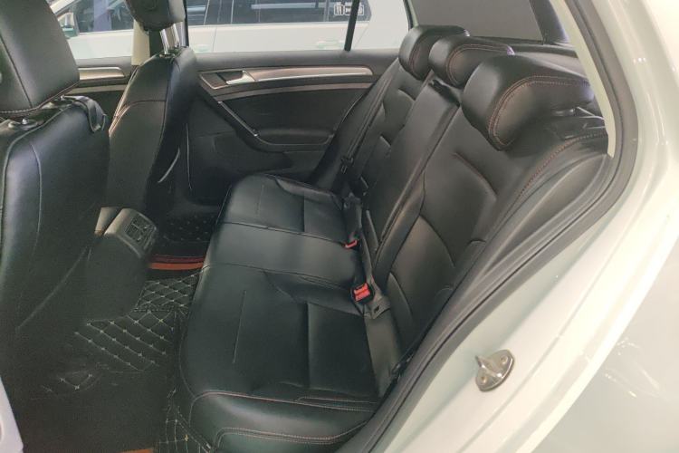 Used Volkswagen Golf 2015 1.4TSI Automatic Comfort Model
