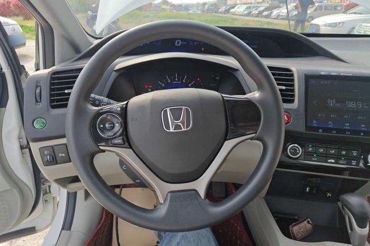 Used Honda Civic 2014 1.8L automatic comfort version Steering Wheel