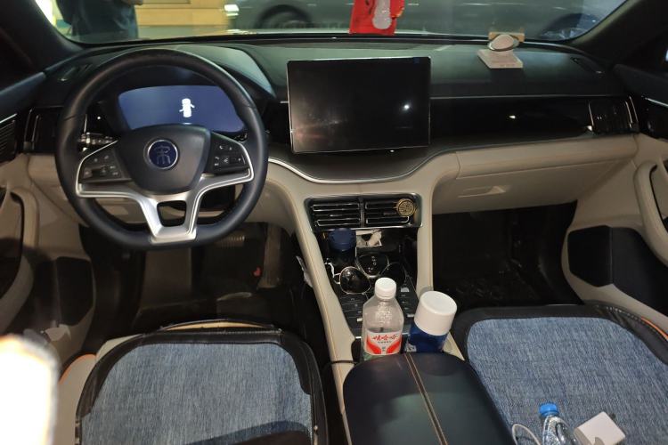 Used BYD Song PLUS New Energy 2021 EV Deluxe Model Center Console