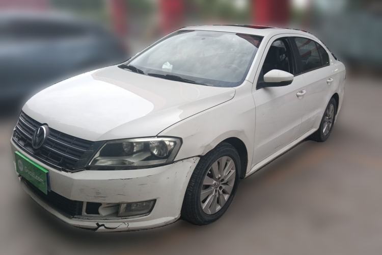 Used Volkswagen Lavida 2013 Restyled Classic 1.6L Manual Comfort Edition