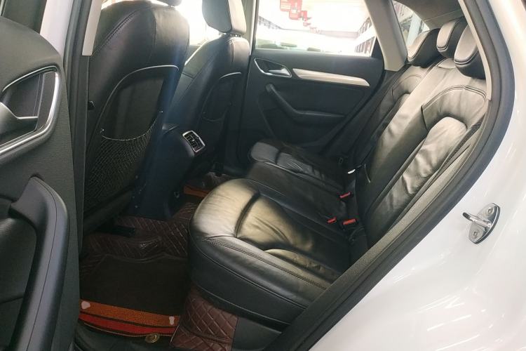 Used Audi Q3 2015 35 TFSI quattro Technology Edition Left Rear Seat