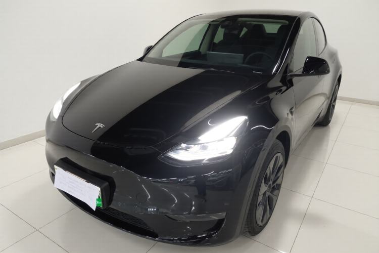 Used Tesla Model Y 2023 Long-Range All-Wheel-Drive Version