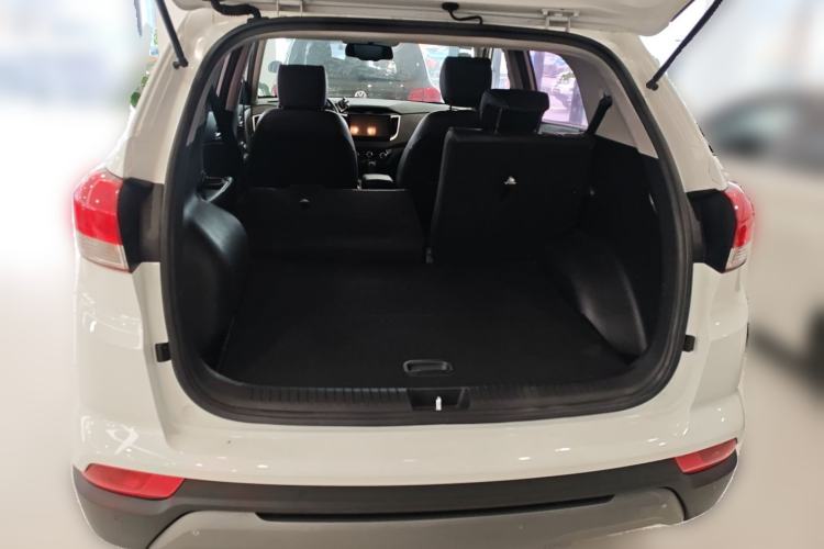 Used Hyundai ix25 2017 1.6L Automatic Smart Version Trunk