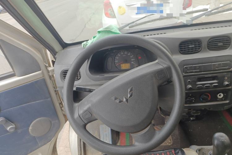 Used Wuling Zhiguang 2010 1.1L New Edition Practical Short-Body LXA
