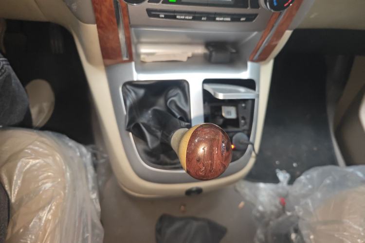 Used Foton Scenic G5 2020 2.0L Long-Wheelbase Flat-Roof 9-Seater Multi-Purpose Passenger Vehicle 1TZS
