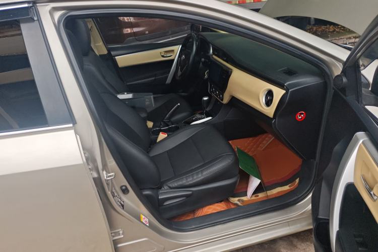 Used Toyota Corolla 2017 Revised Version 1.2T S-CVT GL-i Leather Edition Right Front Seat