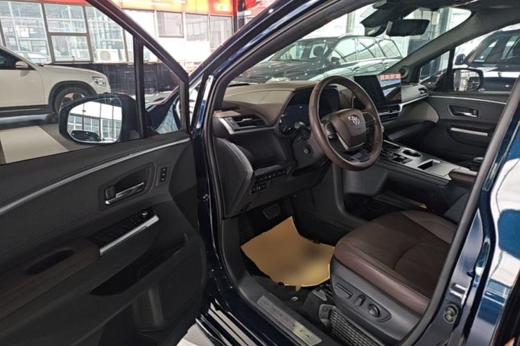 Used Toyota Granvia 2022 2.5L Hybrid Flagship Edition Driver Seat