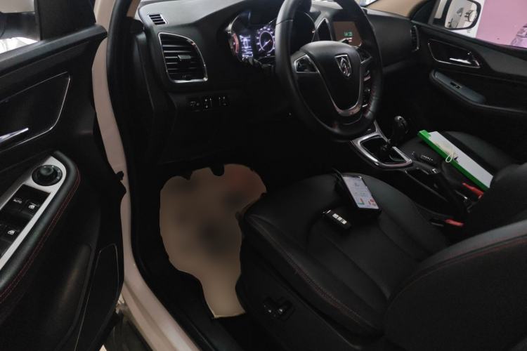 Used Baojun 560 2016 1.8L Manual Luxury Edition Driver Seat