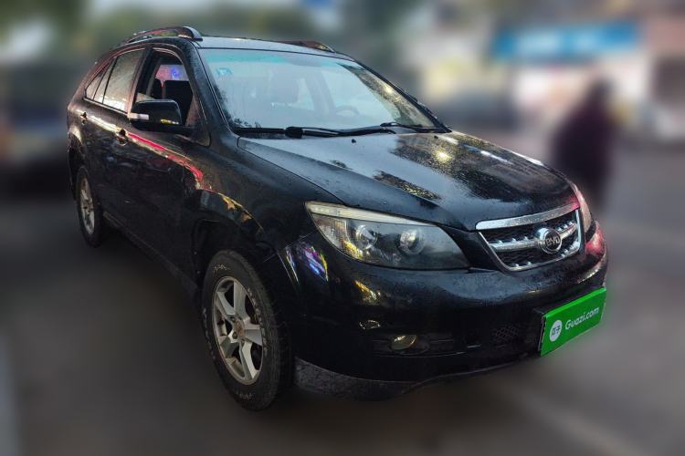 Used BYD S6 2014 2.0L Manual Luxury 5-Seater

