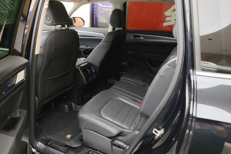 Used Volkswagen Teramont 2020 530 V6 Four-Wheel Drive Luxury Version China VI Standard Left Rear Seat