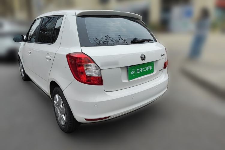 Used Skoda Fabia 2014 1.4L Automatic Crystal Edition
