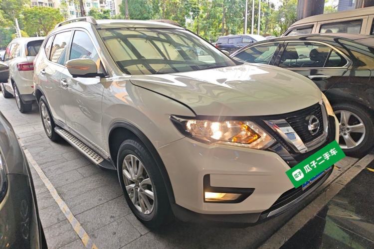 Used Nissan X-Trail 2020 2.0L XL ITS CVT 2WD SmartConnect Comfort Edition Front Right 45 Deg