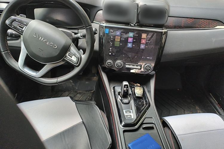 Used Lynk & Co 02 2019 1.5T DCT Two-Wheel Drive Pro Edition China VI Standard
