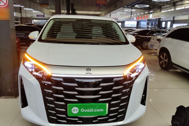 Used BYD Xia 2025 DM-i 1.5T 180km Beyond Edition
