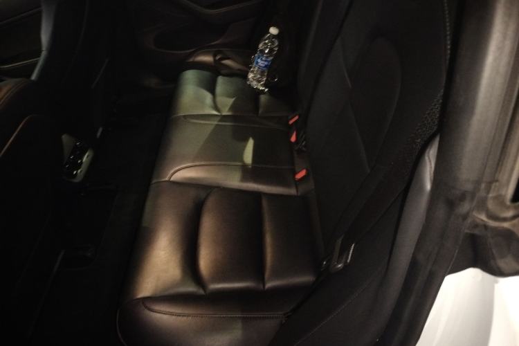 Used Tesla Model 3 2019 Long-Range Rear-Wheel-Drive Version
