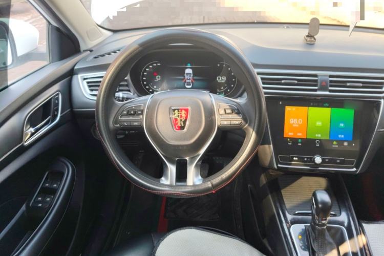 Used Roewe i5 2021 1.5L CVT Diamond Edition
