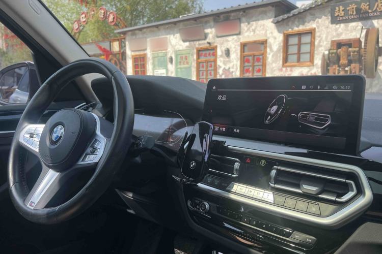 Used BMW X3 2022 Restyled xDrive25i M Sport Package Interior 5