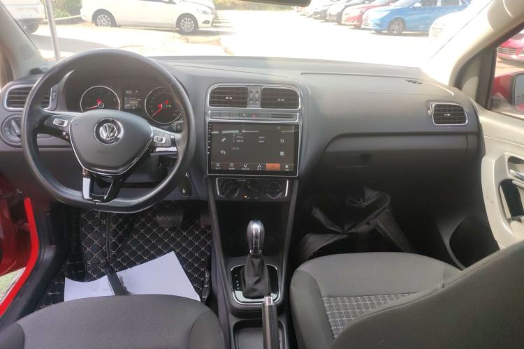 Used Volkswagen Polo 2016 1.6L Automatic Comfort Model
