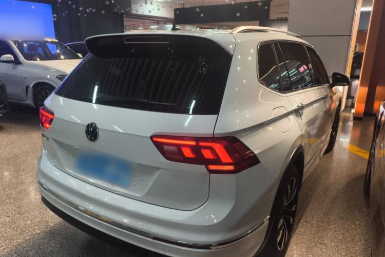 Used Volkswagen Tiguan L 2021 330TSI Automatic Two-Wheel Drive R-Line Enhanced Edition
