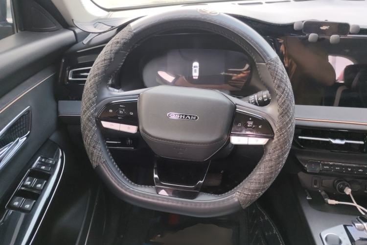 Used CHANGAN OSHAN X7 PLUS 2023 Enjoy Edition 1.5T Automatic Prestige 7-Seater Steering Wheel