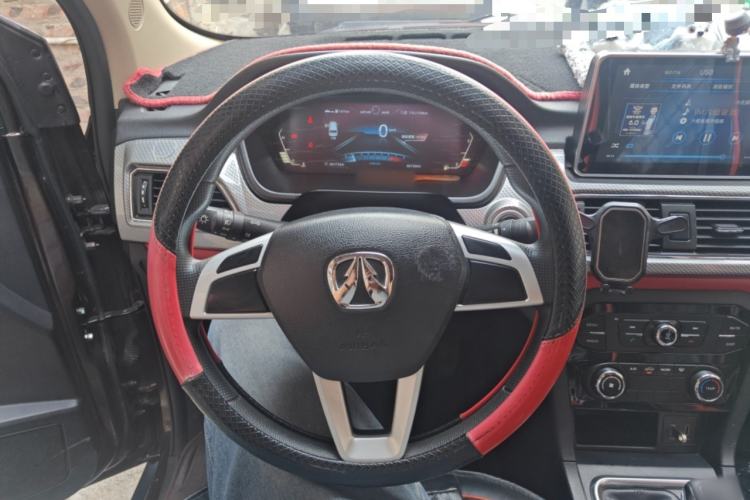 Used BAIC Weiwang M50F 2017 1.5L Standard Model