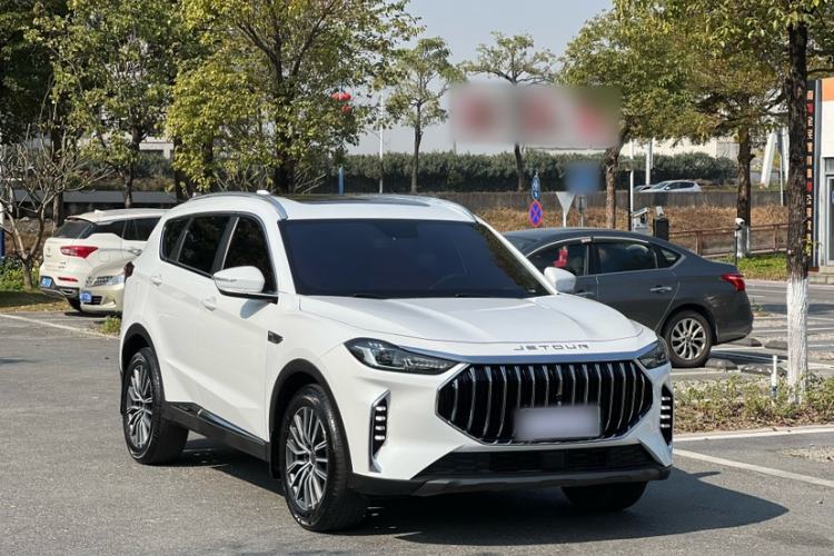 Used JETOUR X70 PLUS 2023 1.5T DCT Brave PLUS 5-Seater
