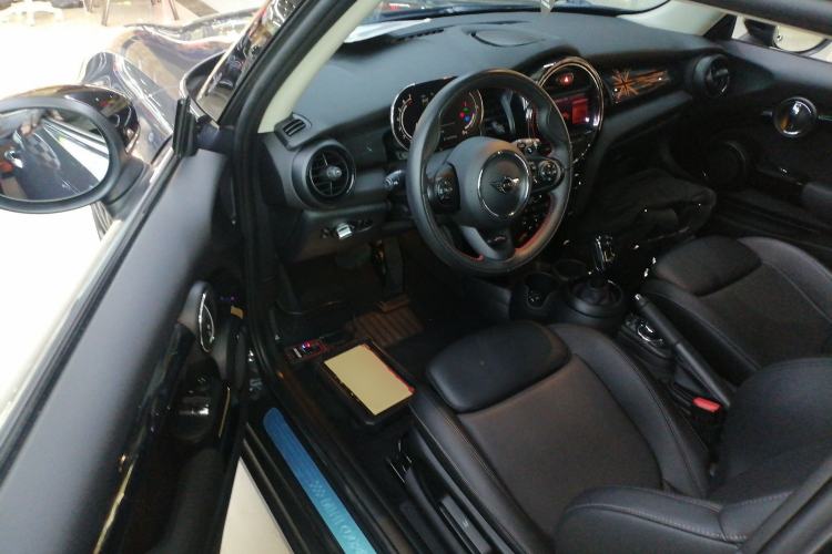 Used MINI 2021 2.0T COOPER S Classic Edition Driver Seat