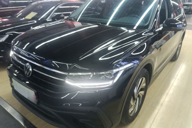 Used Volkswagen Tiguan L 2024 Outstanding Model 300TSI Automatic Two-Wheel Drive Longteng Edition