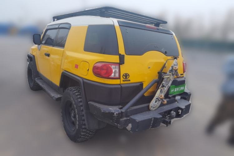 Used Toyota FJ Cruiser 2017 4.0L Dual Airbags Dual Fuel Tanks JBL – Middle East Rear Left 45 Deg