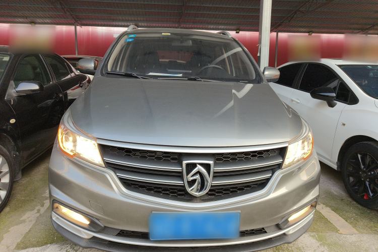 Used Baojun 730 2019 1.5T Manual Fashion Model 7-seater China VI