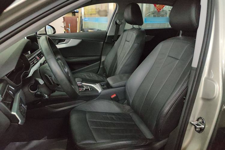 Used Audi A4L 2019 40 TFSI Fashion Version China V
