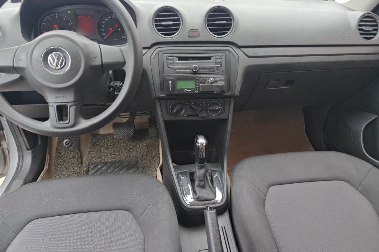 Used Volkswagen Jetta 2013 1.6L Automatic Fashion Model