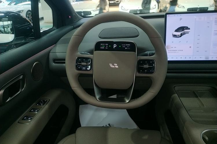 Used Li Auto Li Auto i6 2025 Model Two-Wheel-Drive Standard Type
