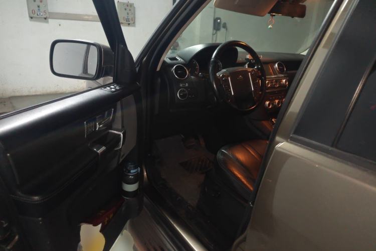 Used Land Rover Discovery 2011 2.7 TDV6 S Diesel Version Driver Seat