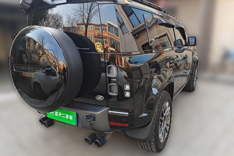 Used Land Rover Defender 2023 110 5.0T V8