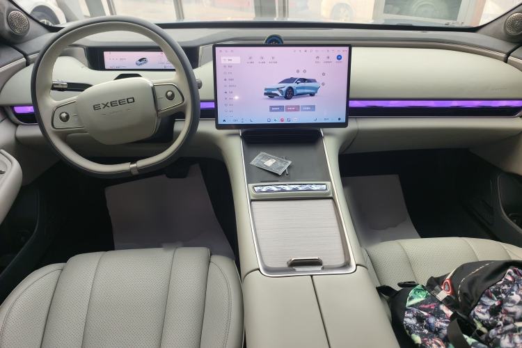 Used EXEED Star Era ES 2025 Extended-Range Max Urban Assisted Driving Center Console