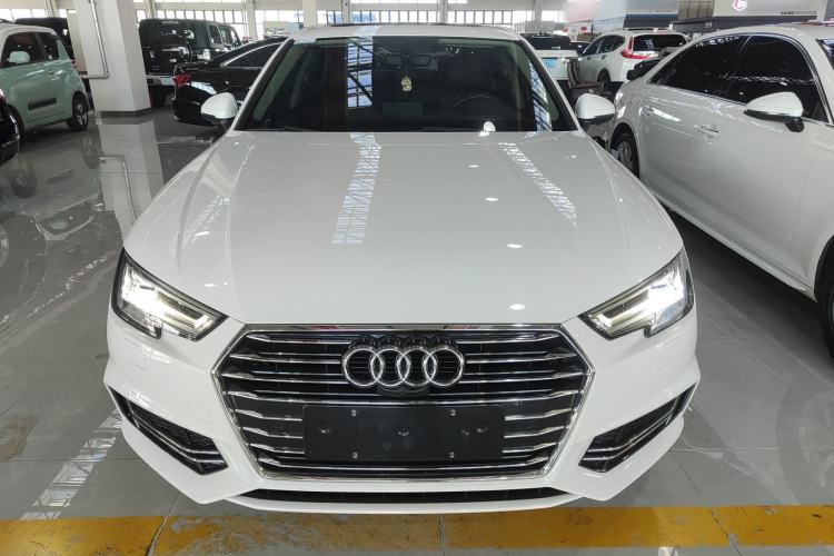 Used Audi A4L 2019 40 TFSI Ambition China VI
