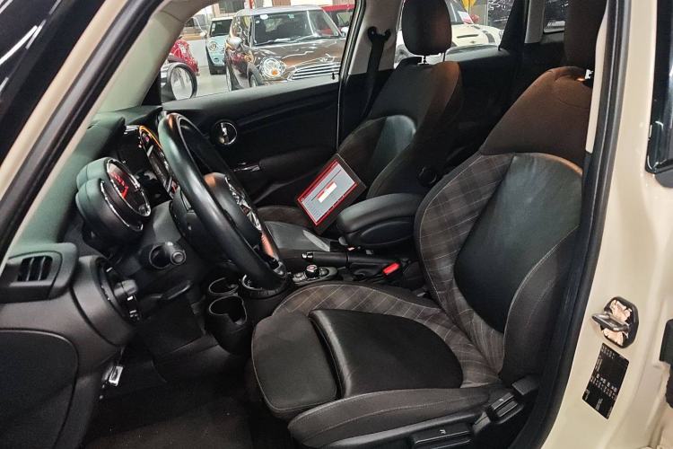 Used MINI MINI 2015 1.5T COOPER Fun Five-Door Edition