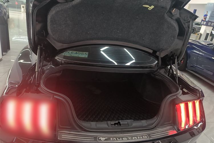 Used Ford Mustang 2020 2.3L EcoBoost Trunk