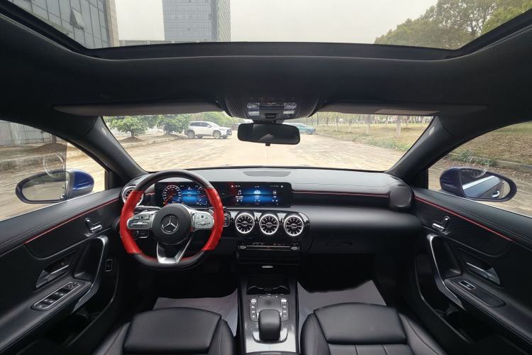 Used Mercedes-Benz A-Class 2022 Restyled A 200 L Sport Sedan Fashion Version Interior 10
