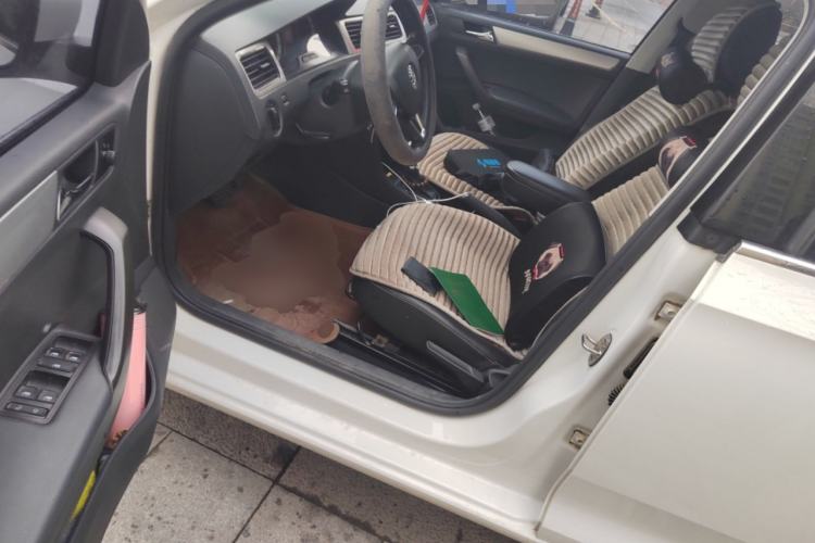 Used Skoda Rapid 2018 1.6L Automatic Comfort Edition Driver Seat