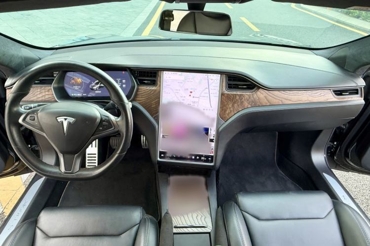 Used Tesla Model S 2019 Long-Range Version
