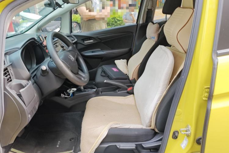 Used Honda Fit 2016 1.5L LX CVT Comfort Model Left Front Seat