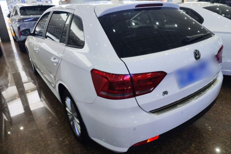 Used Volkswagen Gran Lavida 2013 1.4 TSI Automatic Comfort Model Exterior 2