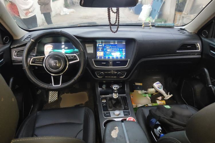 Used Zotye T600 2016 Sport Edition 1.5T Manual Prestige Model Center Console