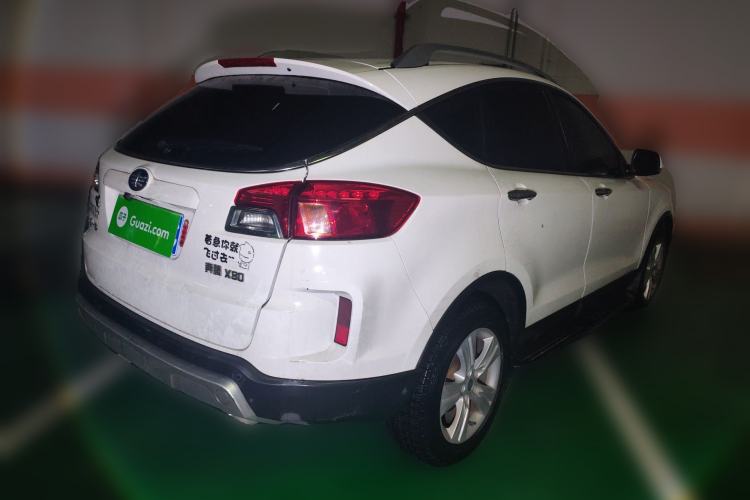 Used Bestune X80 2015 2.0L automatic comfort version
