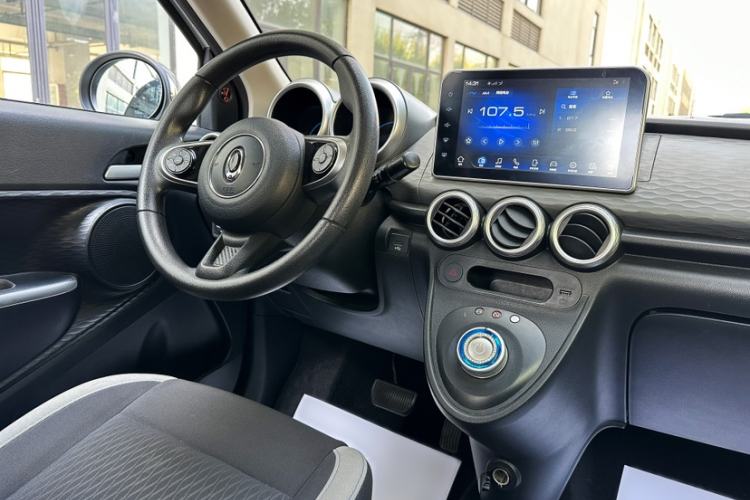 Used ORA Black Cat 2021 301 km Basic Version
