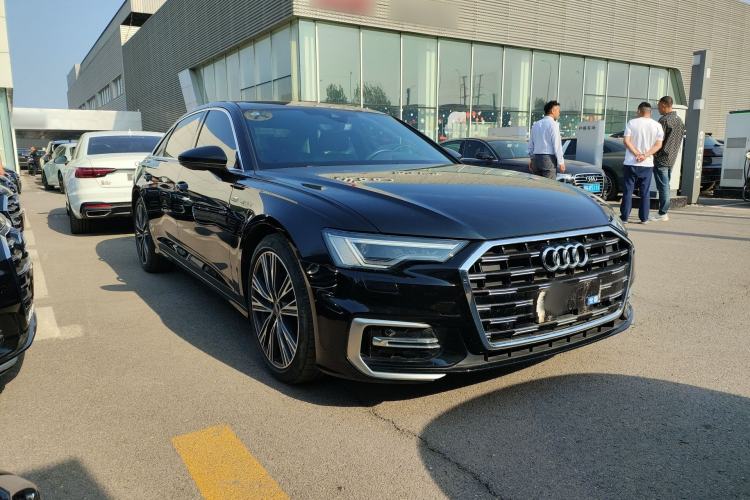 Used Audi A6L 2024 40 TFSI Luxury Dynamic Edition Front Right 45 Deg